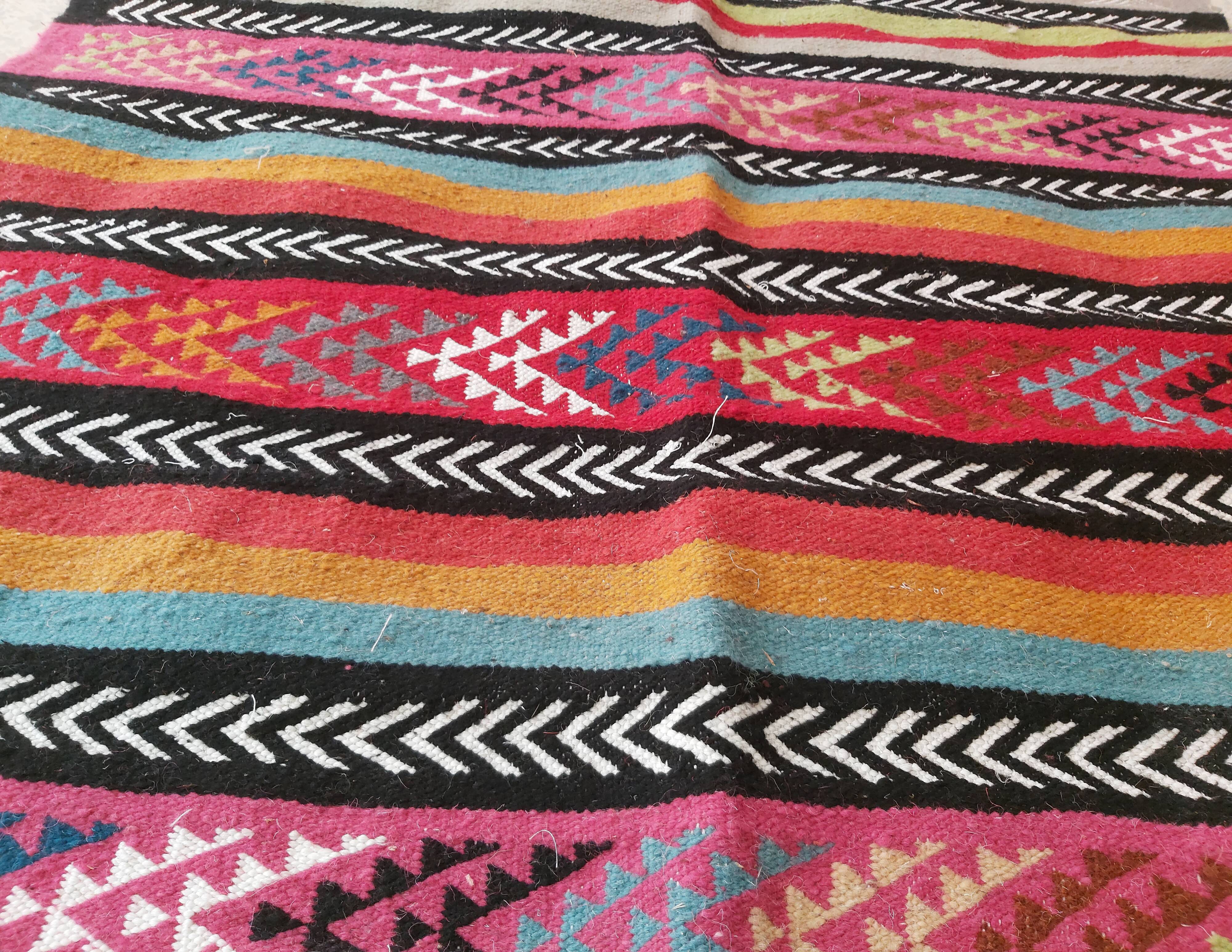 Multicolored Berber kilim carpet handmade in pure wool 100 x 150cm
