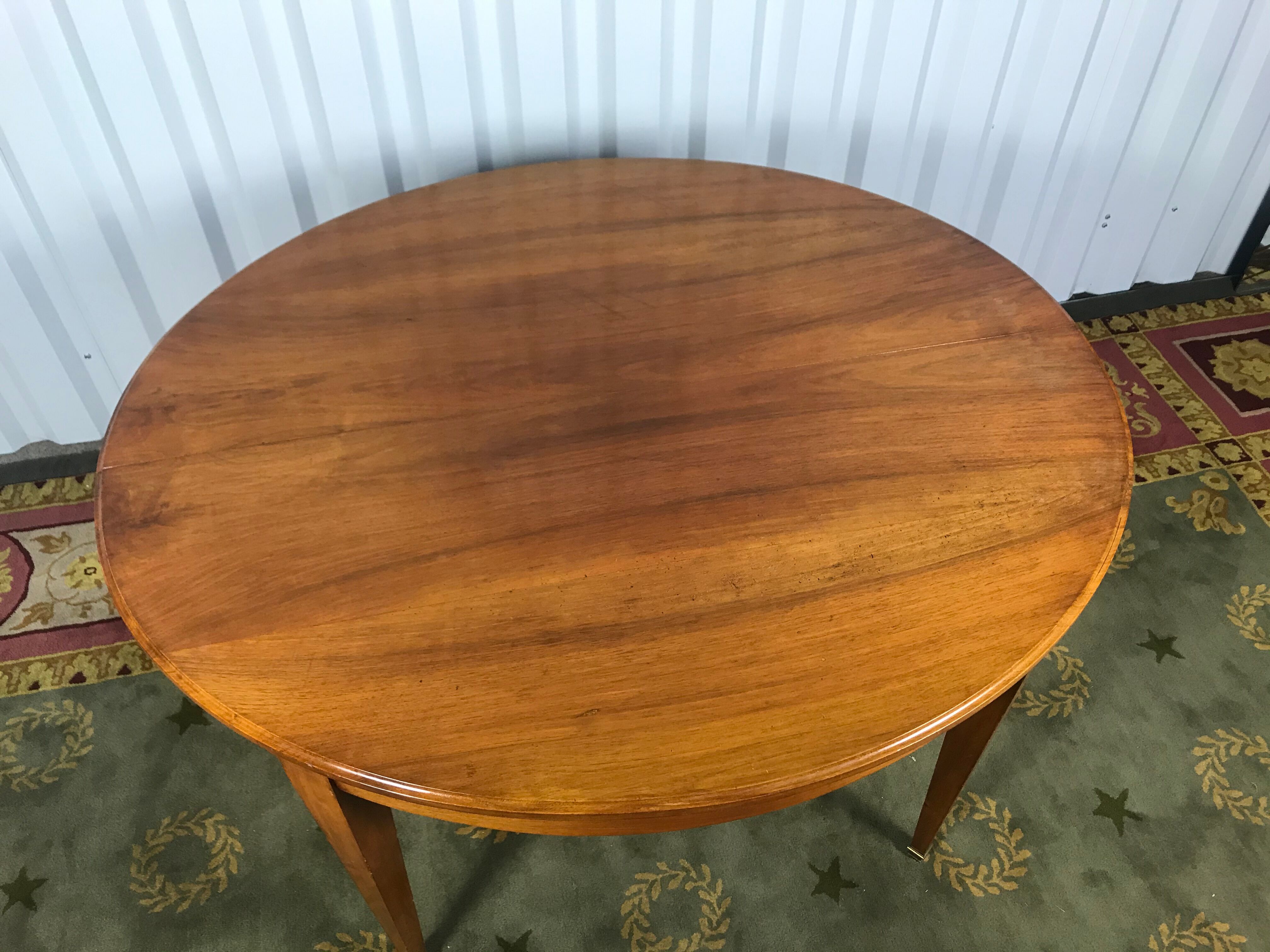 Louis XVI dining table - extensions