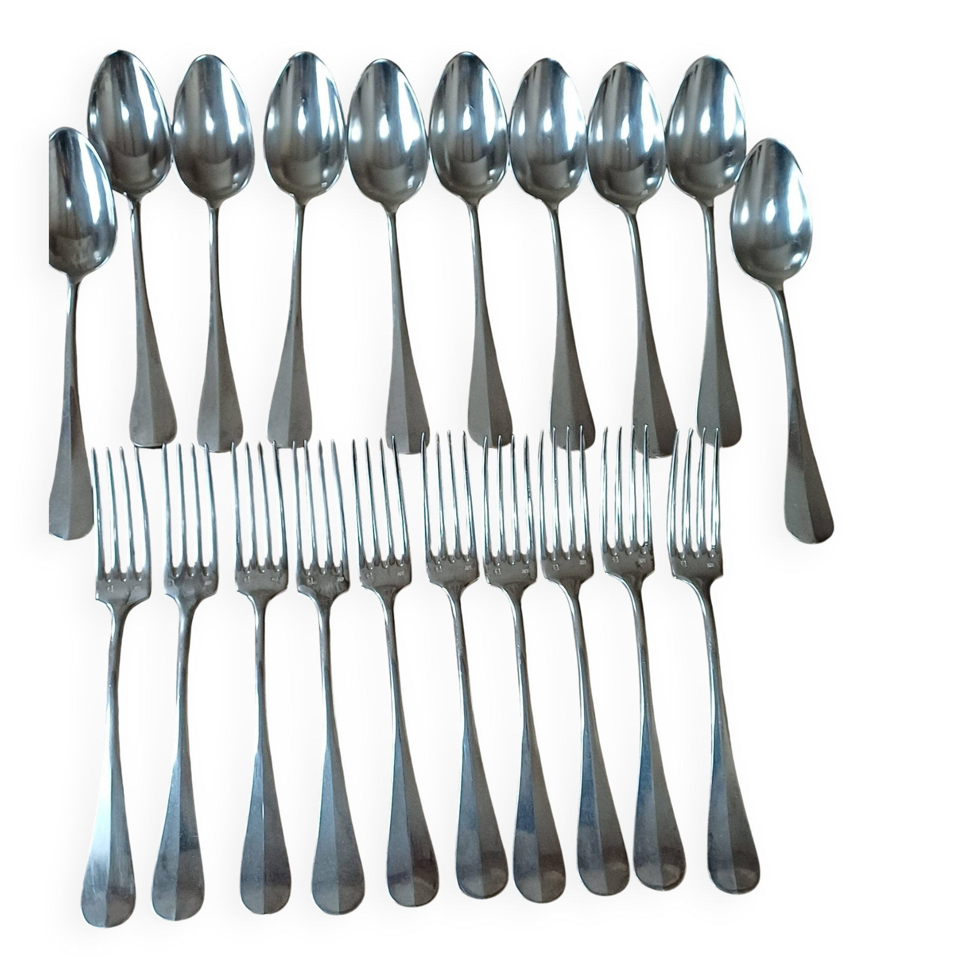 silver-plated cutlery set of 20 pieces