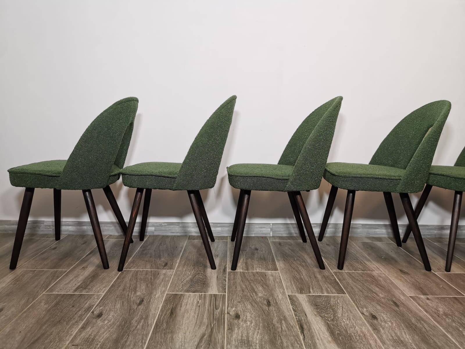 Chaises de salle à manger par Antonin Suman, 1960s, Set de 8