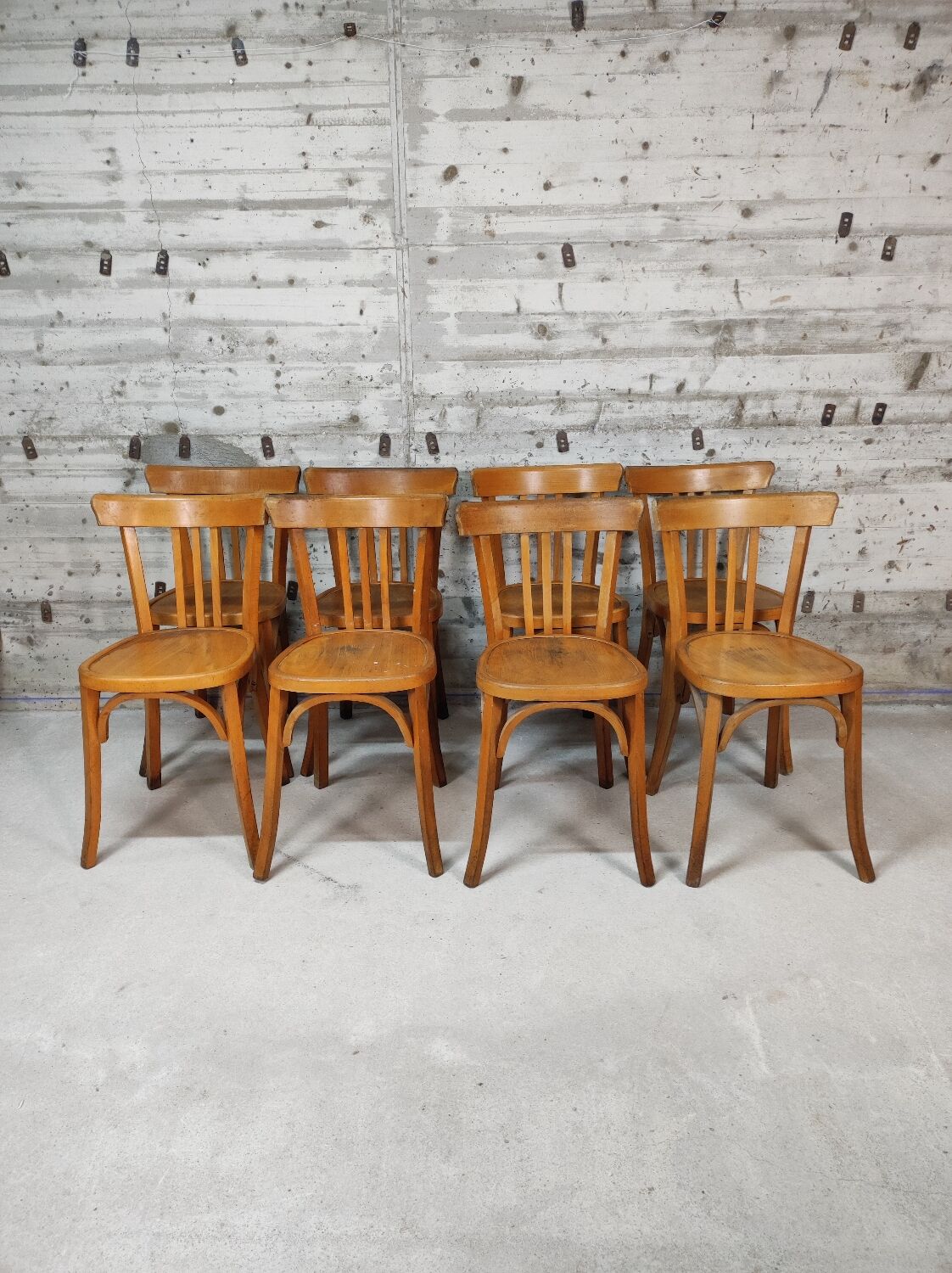 Lot de 8 chaises bistrot