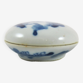 Petite boite à pilules en porcelaine bleu blanc chinois chine début 20è siècle