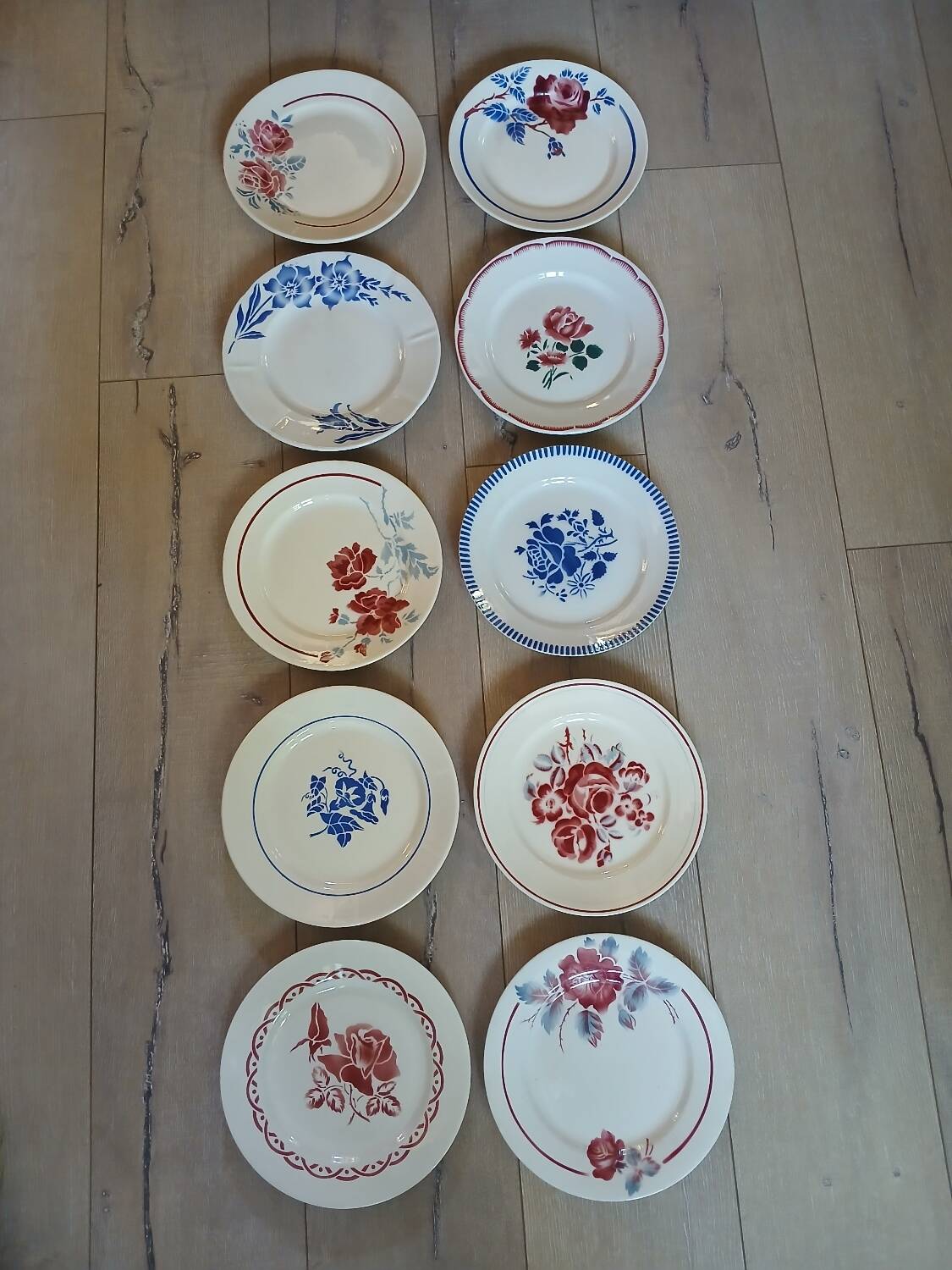 10 assiettes plates anciennes dépareillées