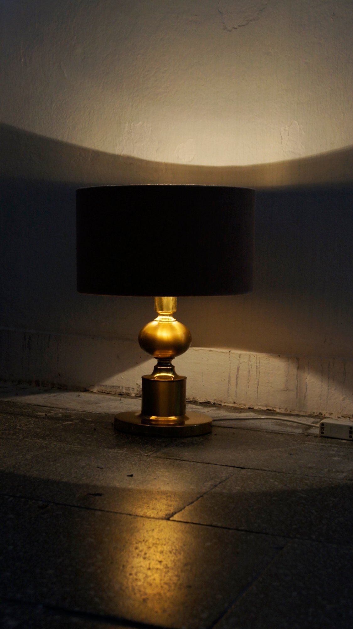 Lampe de table vintage en laiton par N Light