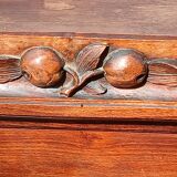 Dresser / display cabinet / sideboard top with beveled glass