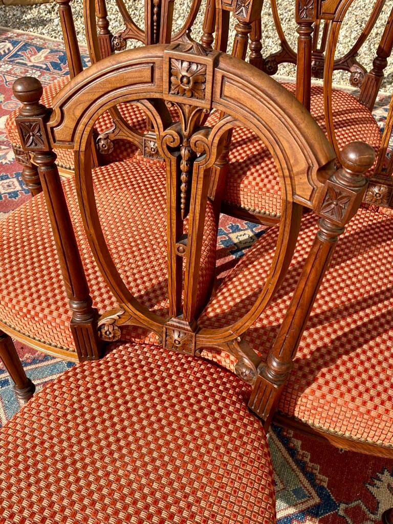 Suite of 6 chairs in walnut  Louis XVI style