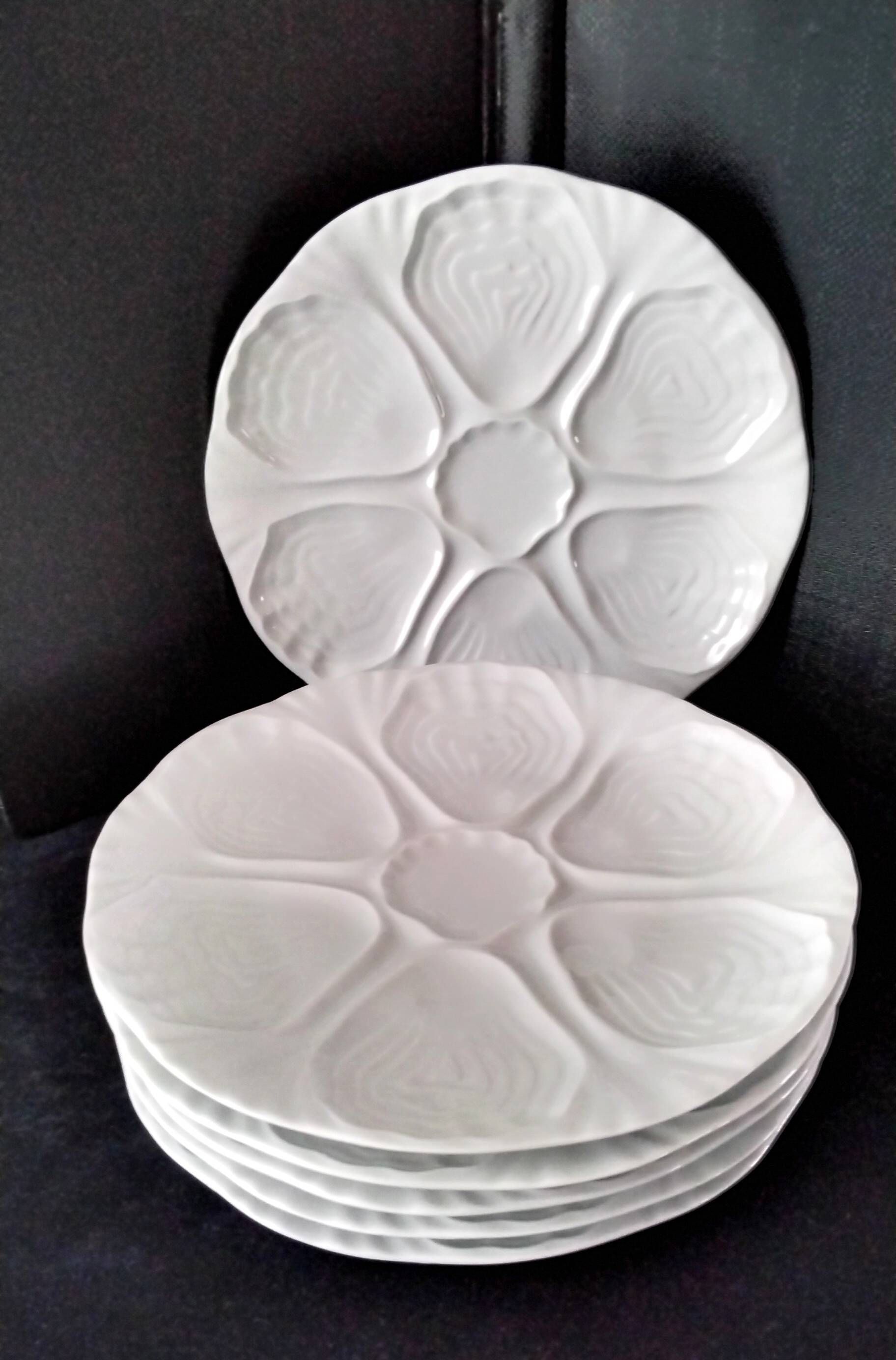 6 oyster plates in Limoges porcelain