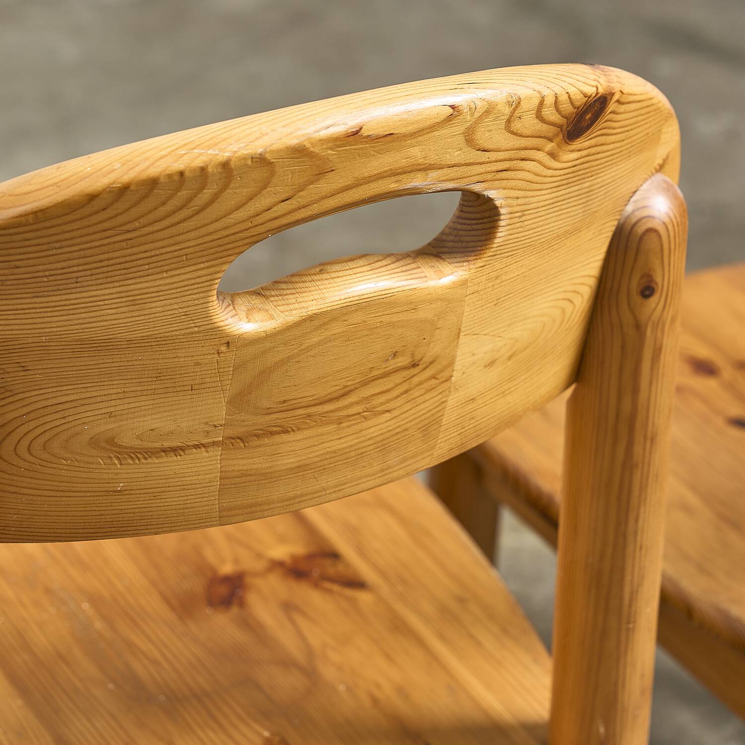 4 chairs in the style of Rainer Daumier