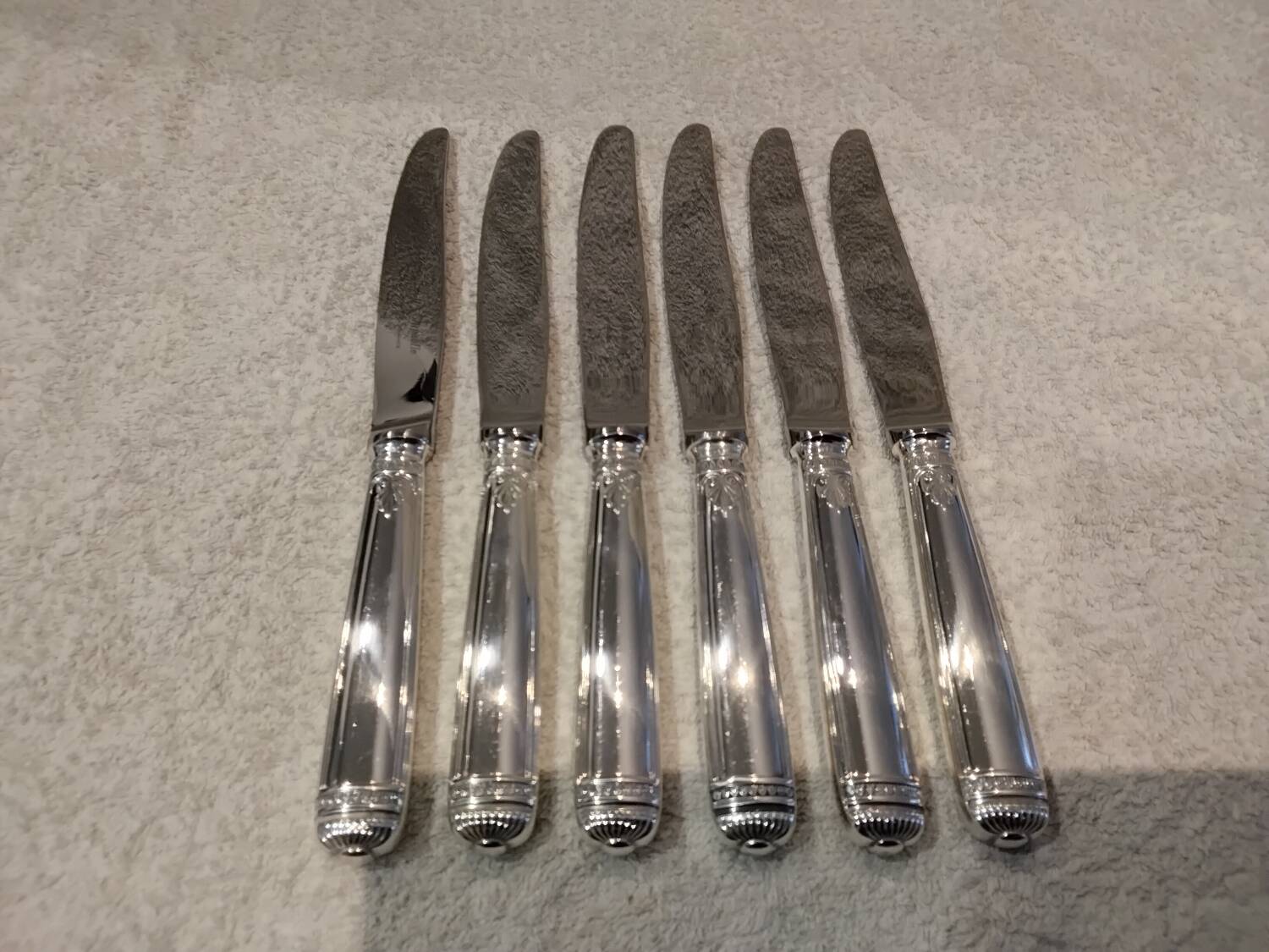 6 silver-plated table knives by Christofle Malmaison