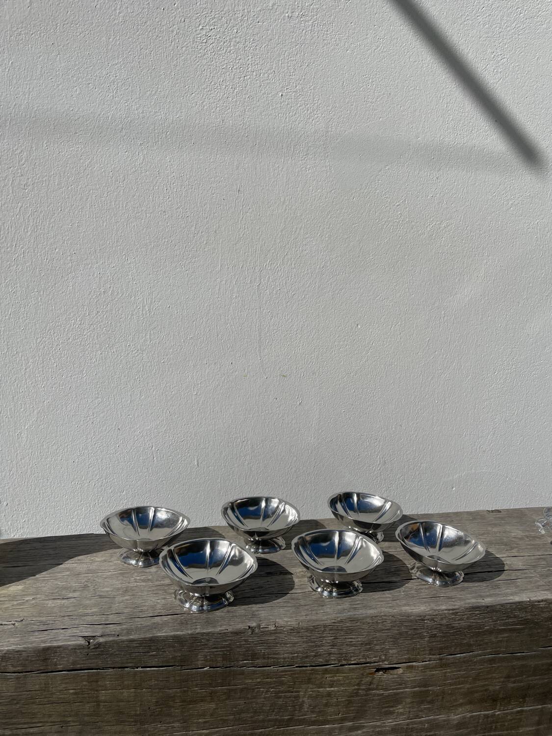 6 stainless steel bowls 1970