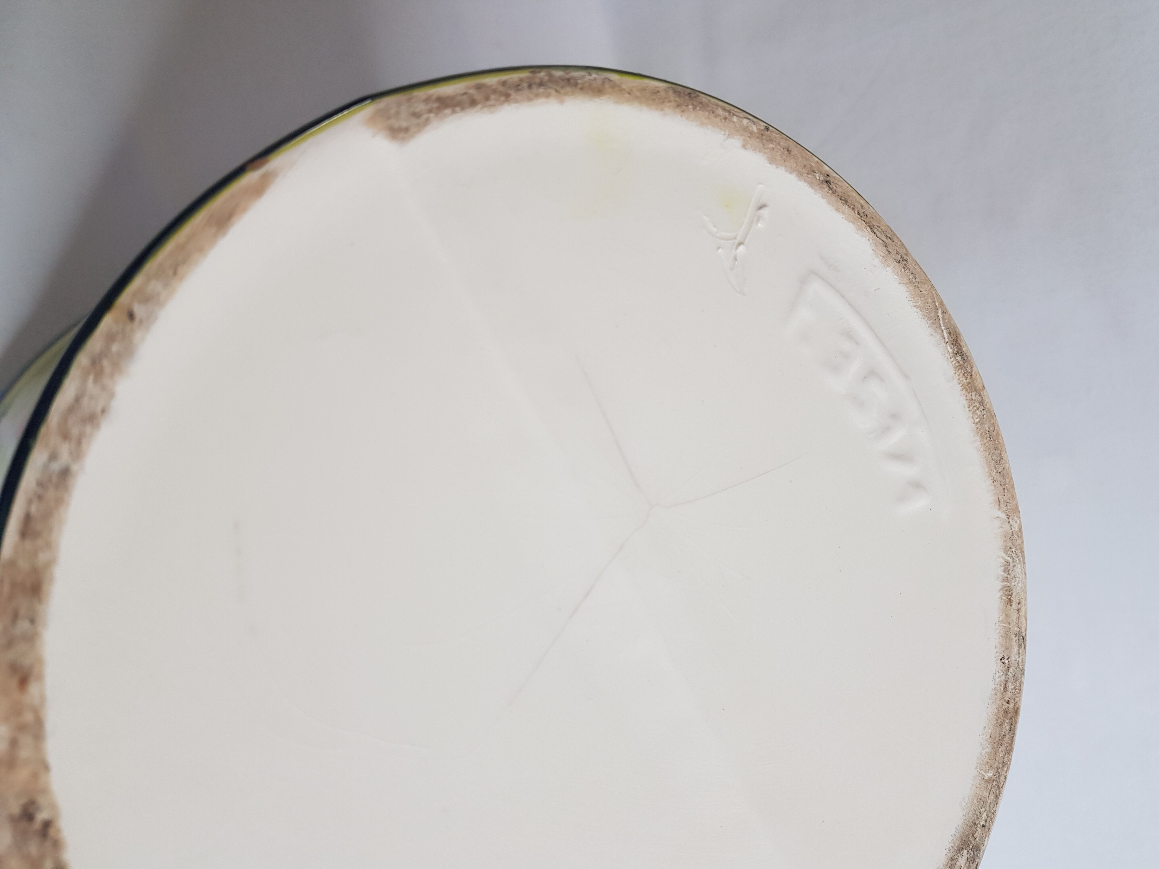 Art deco harlequin vase