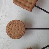 Vintage clock with dial "biscuits and cutlery"