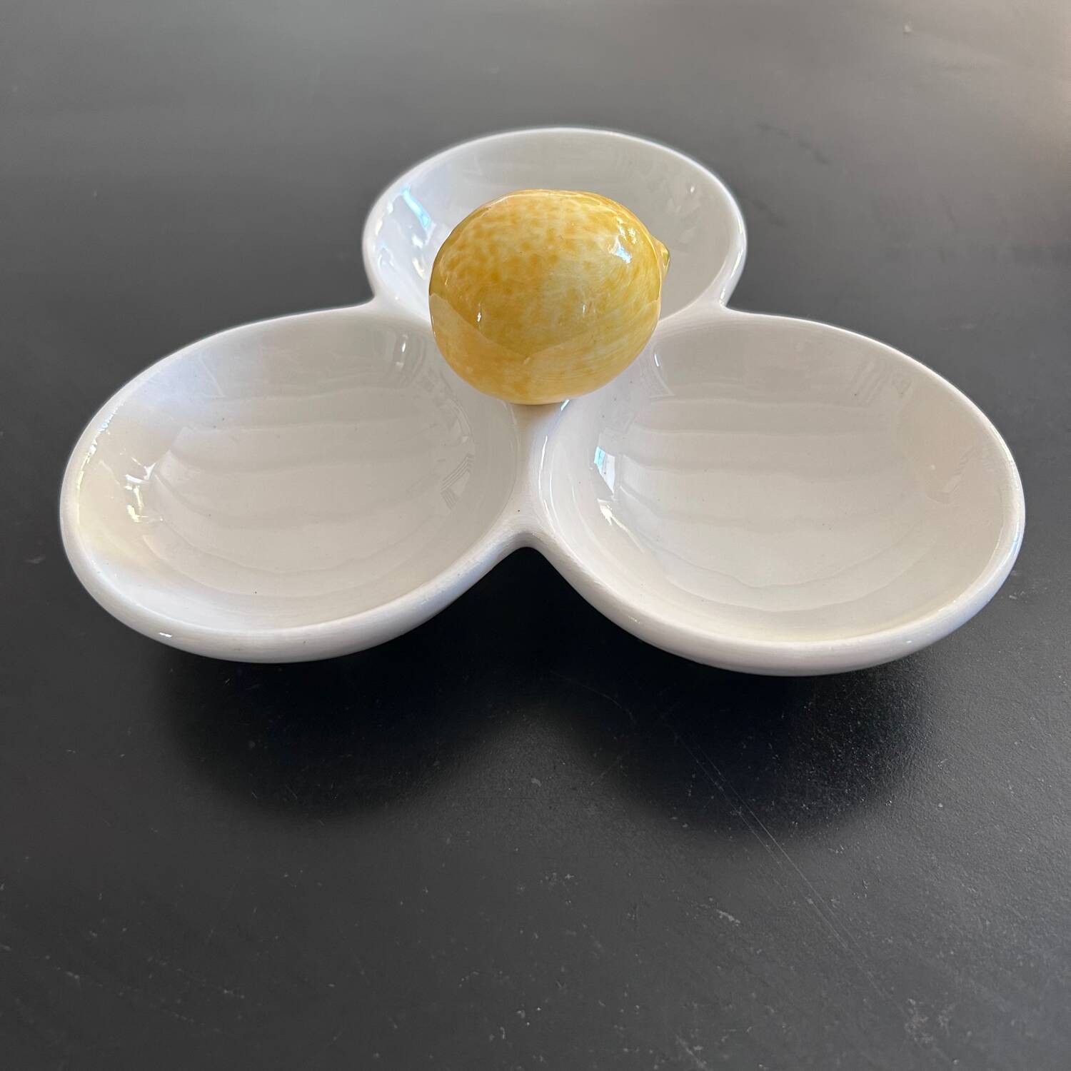 Lemon server in slipware