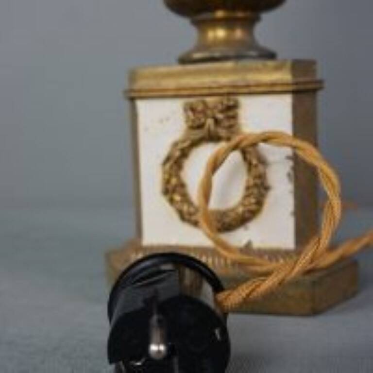 Lampe à colonne antique
