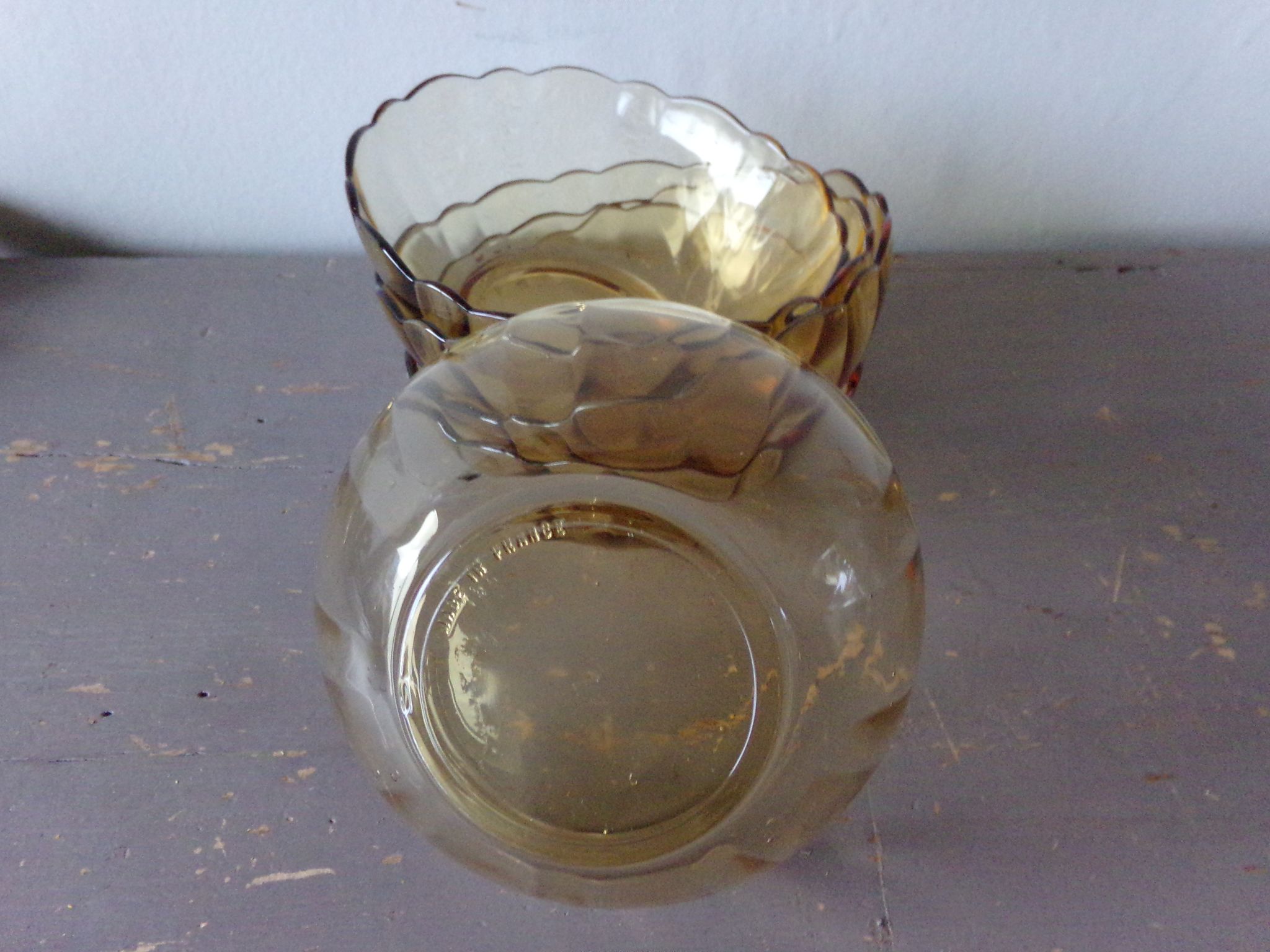 5 coupelles ou ramequins en verre ambré
