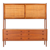 Buffet Ry20 en teck et rotin par Hans J. Wegner pour Ry Mobler, années 1950.