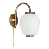 Lampe murale vintage très rare Kina par Bent Karlby, Lyfa, années 1940.