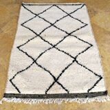 Beni Ouarain diamond rug New