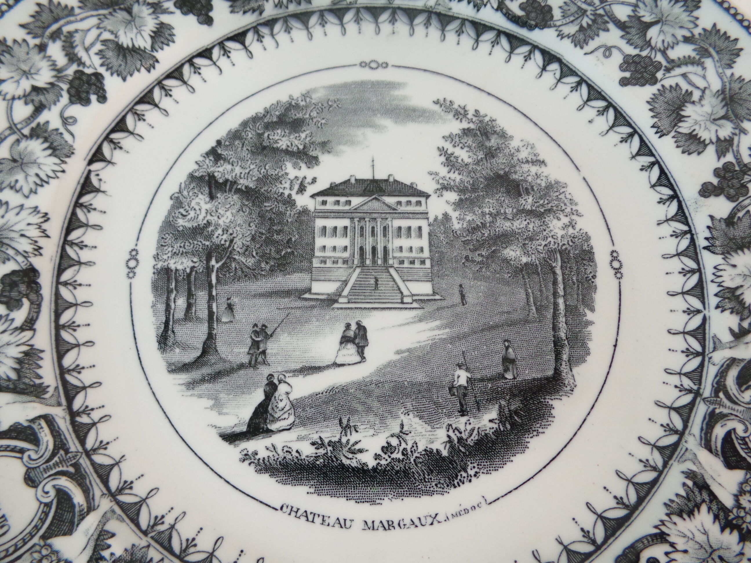 Decorative plate Château Margaux Medoc Bordeaux Vieillard