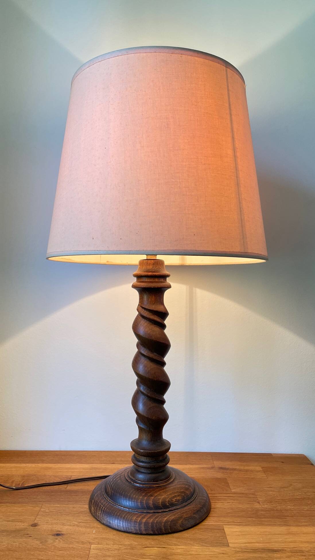 Charles Dudouyt vintage country style lamp