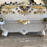 Large hollow dish / cut on feet