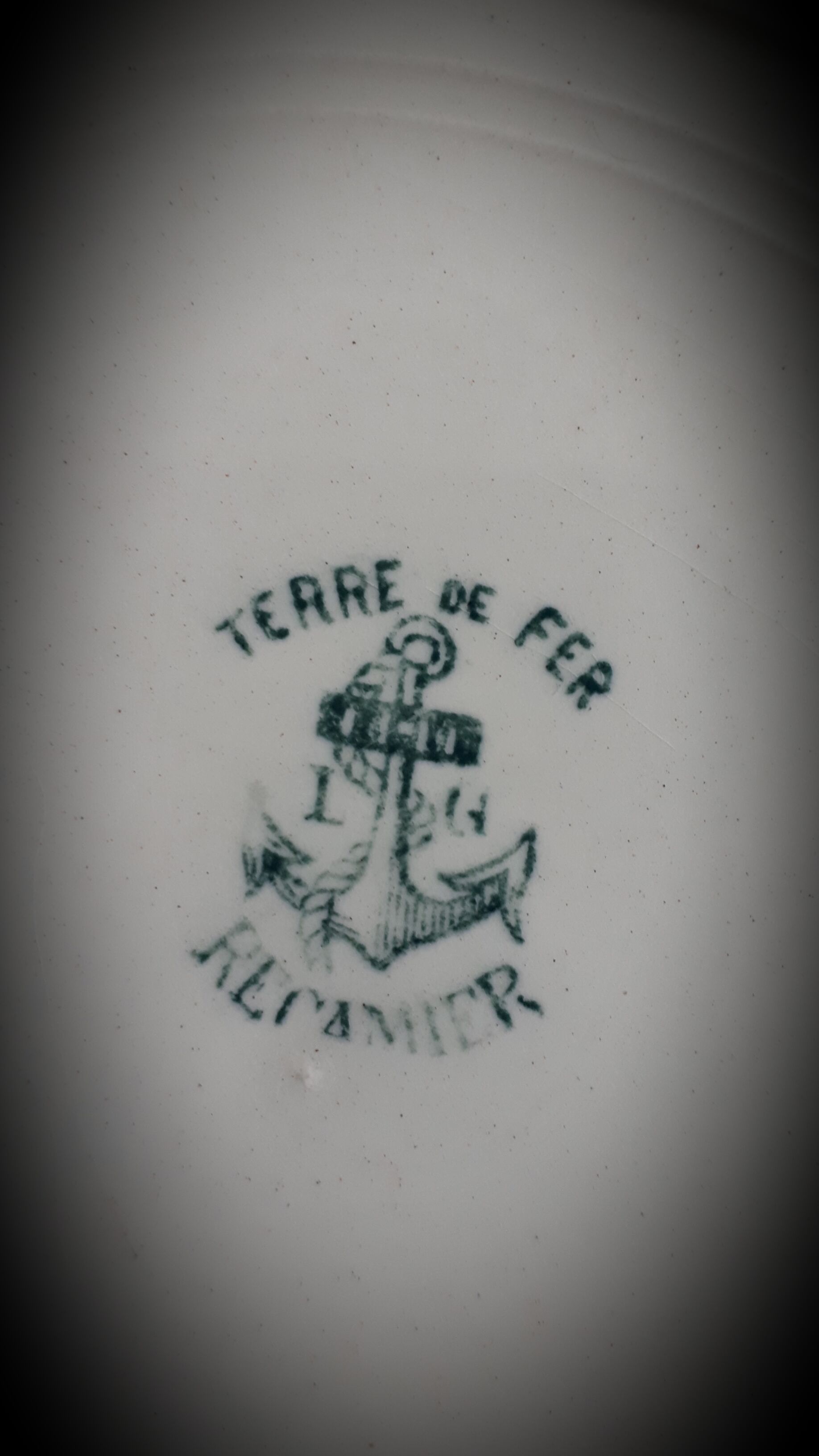 Recamier plate Terre de Fer