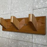 Pine wall-mounted coat rack