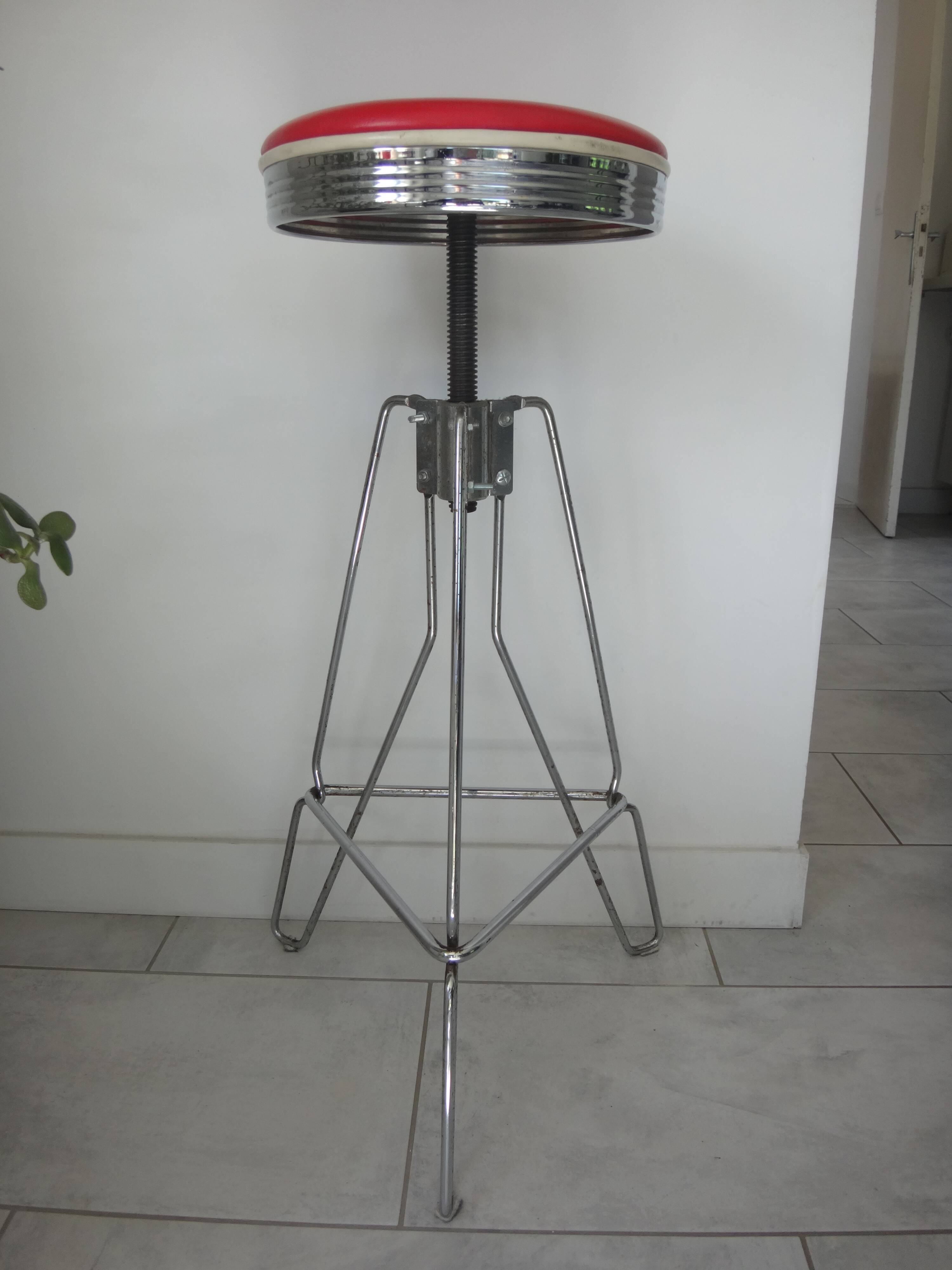 American bar stool 1980 tripod red leather
