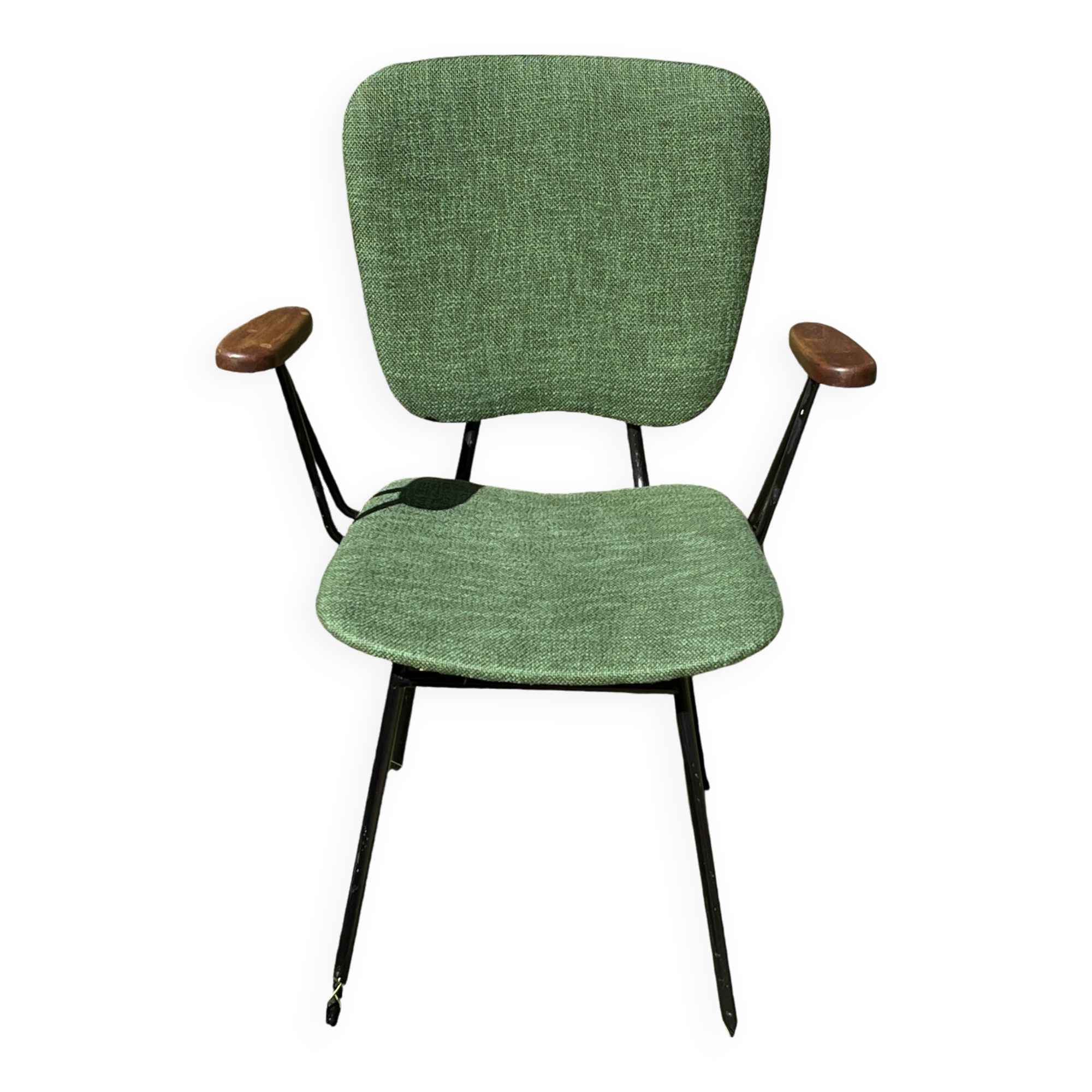 50s chair with armrests.
