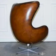 Chaise Egg Vintage Teintée à la Main en Brun Whisky