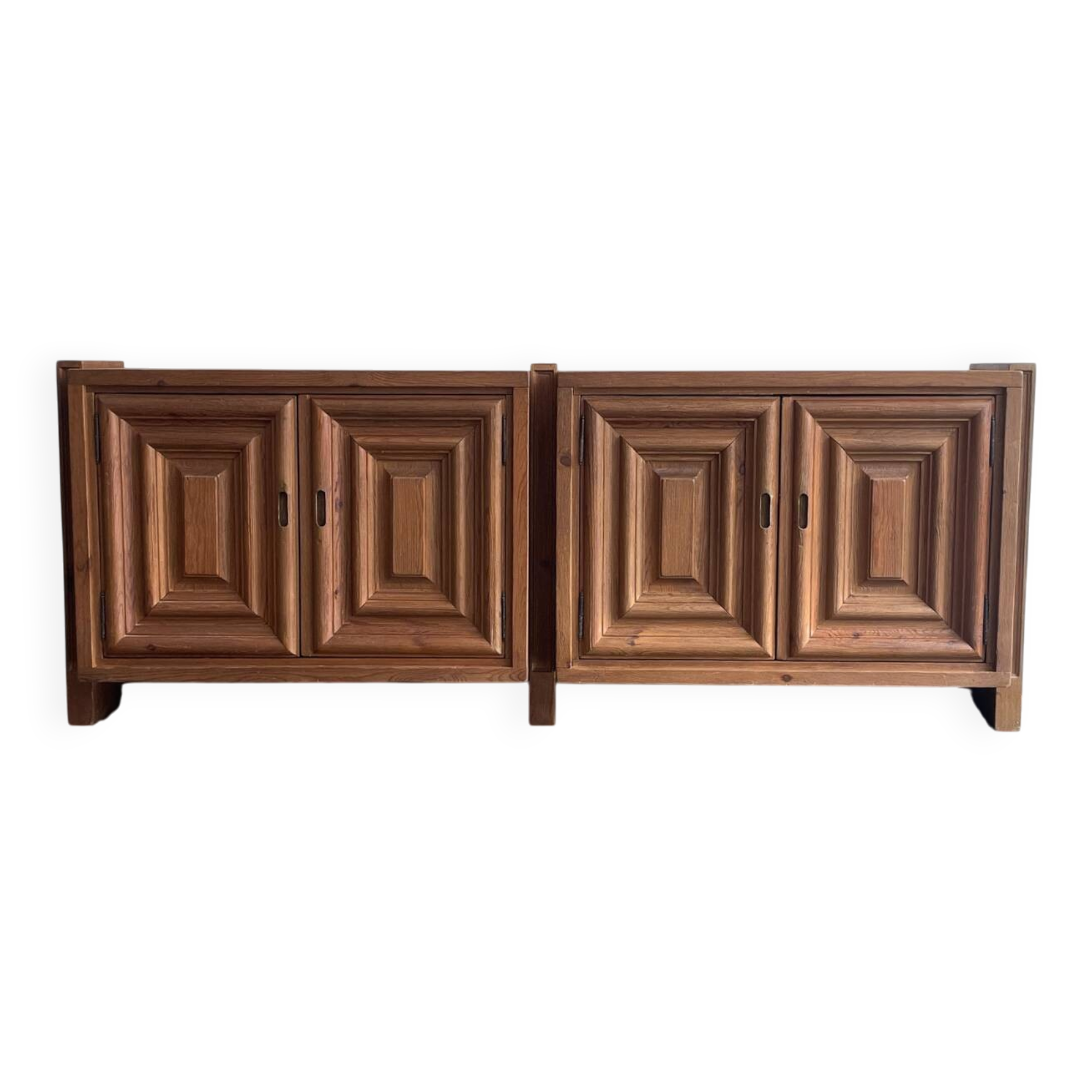 Buffet brutaliste, Biosca, bois massif, fabrication artisanale, Espagne
