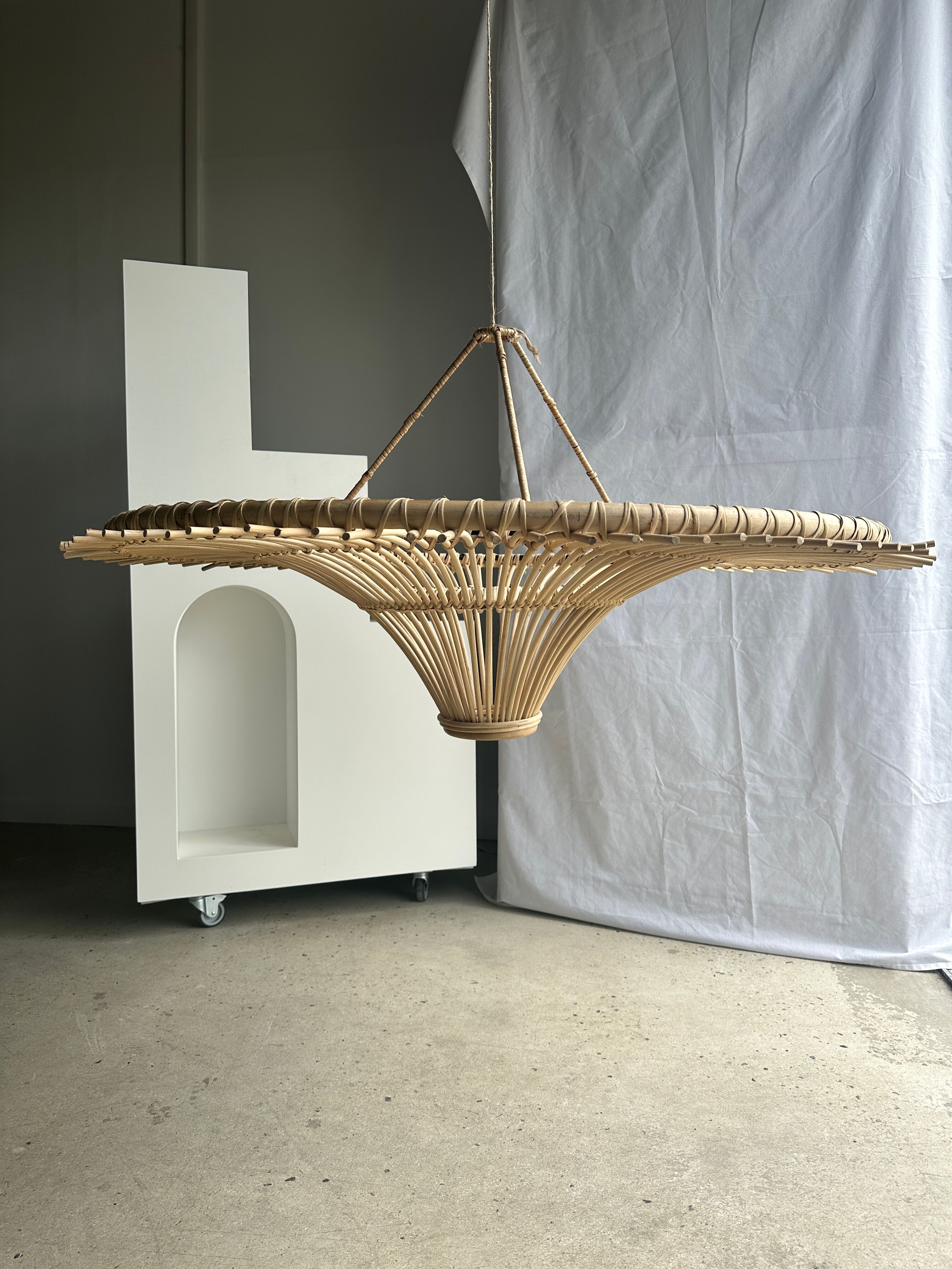 Suspension rattan saucer iron frame D:120 H:60