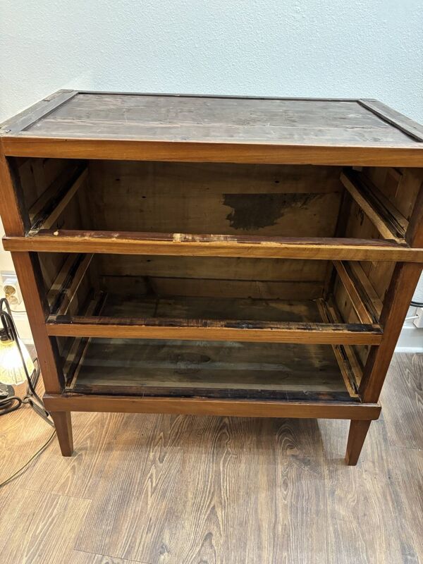 Ancienne petite commode Louis XVI directoire en acajou blond début du XIX