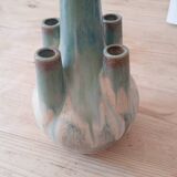 Flower-shaped stoneware vase