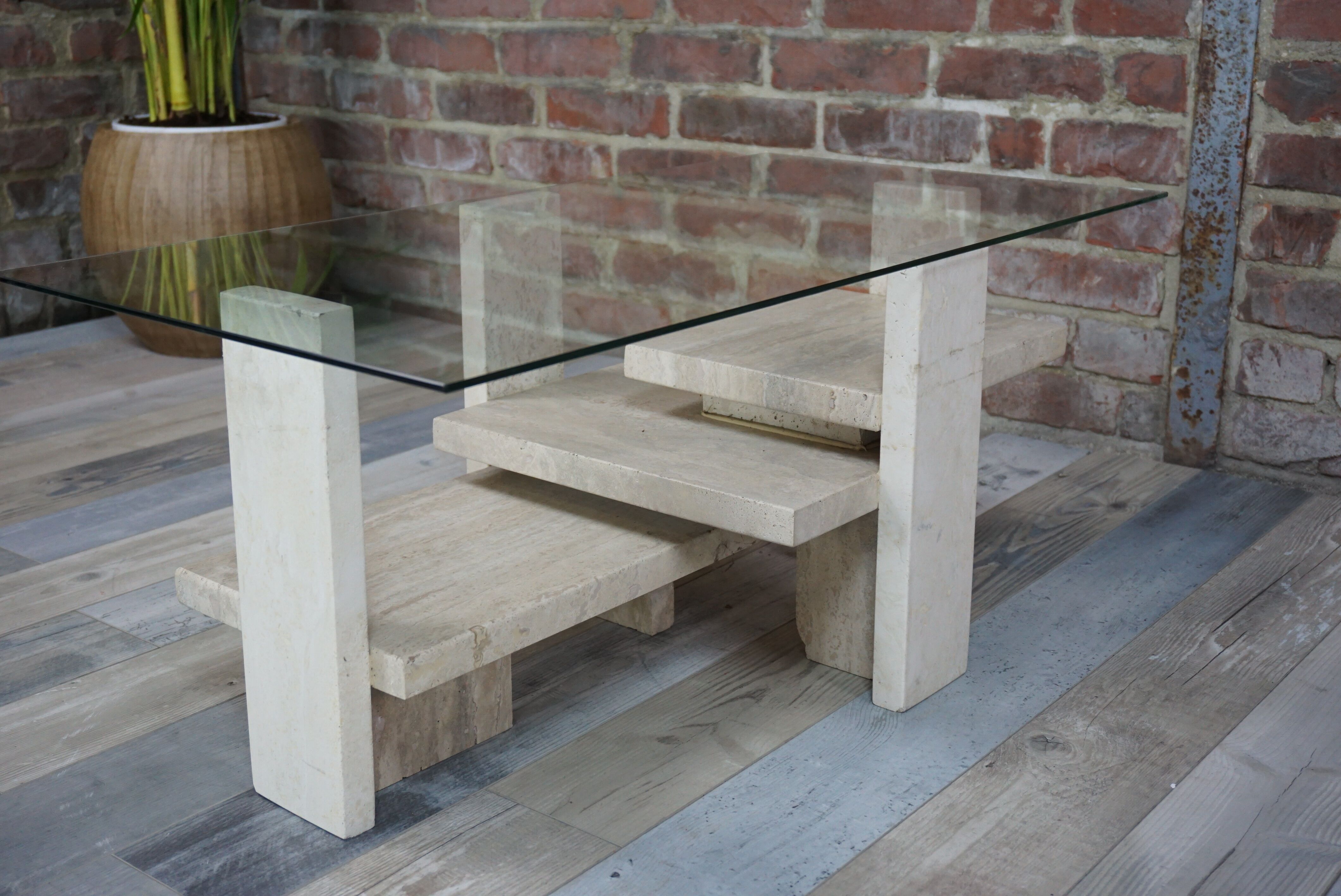 Table basse en travertin et verre design Willy Ballez