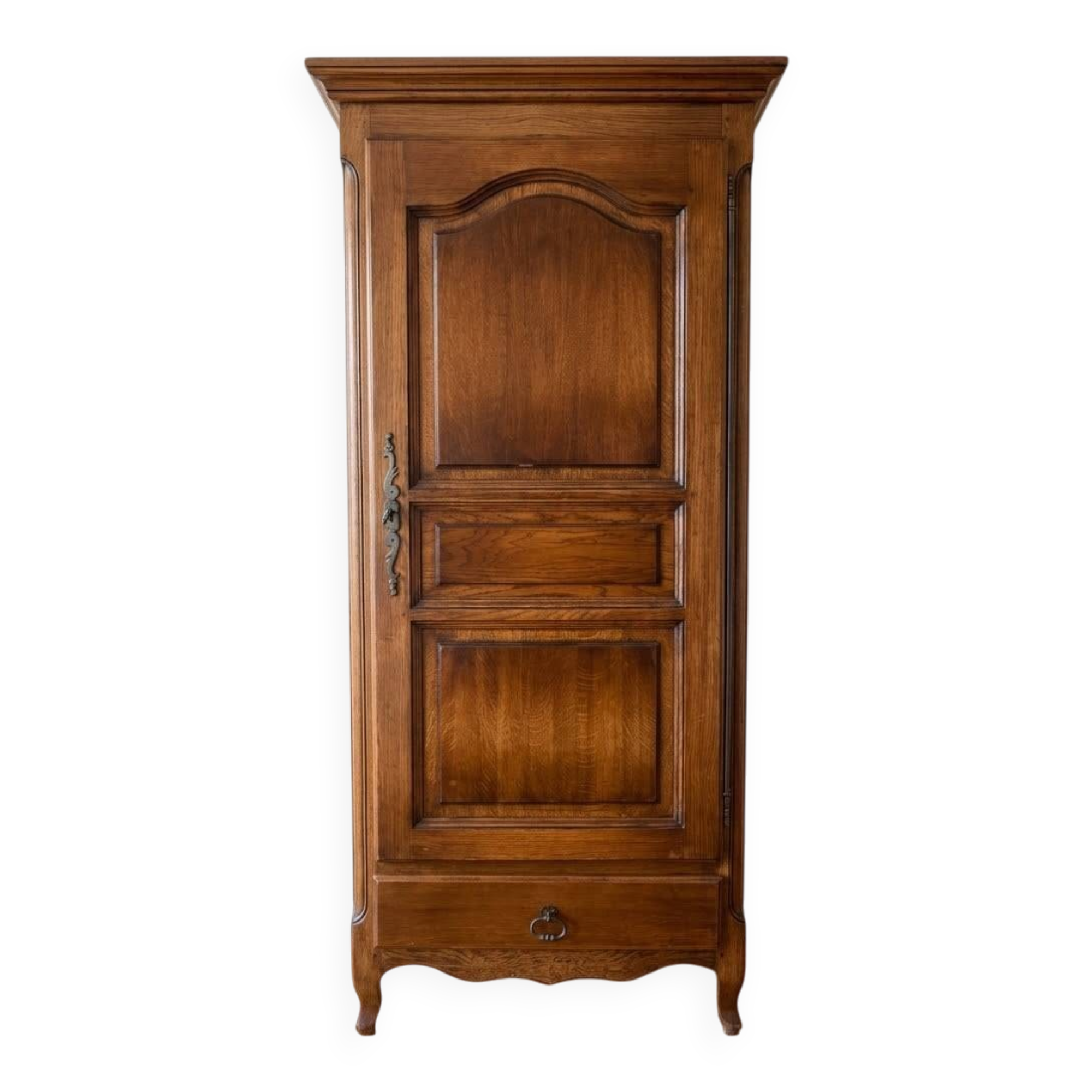 Antique oak bonnetière