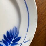 Set of 4 flat plates mismatched