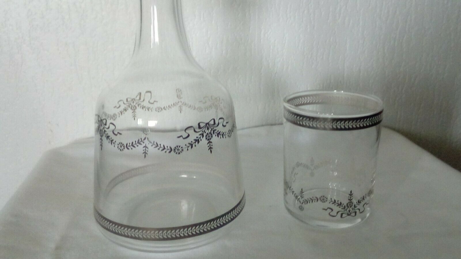Night service carafe and silver lisere glass louis xvi style