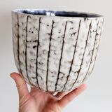 Vintage Hungarian Majolica cache-pot mid-century style Fat Lava ceramic