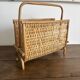 Porte-revues vintage en rotin naturel  des années 60