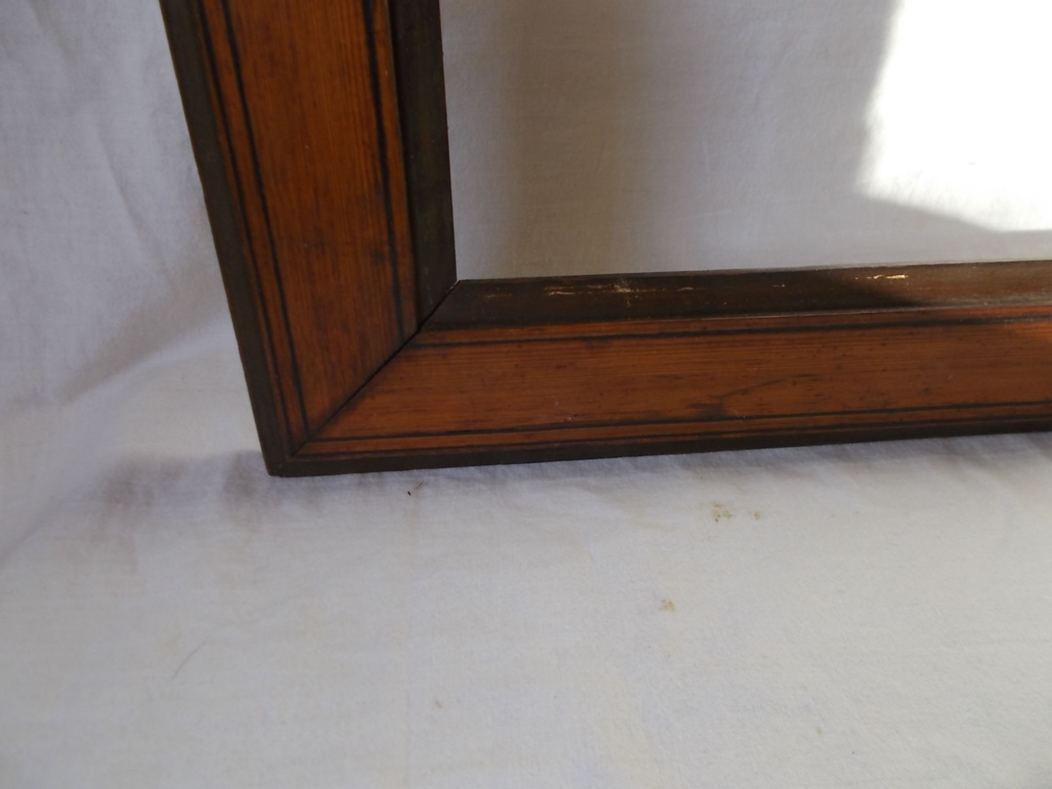 Cadre bois 74 x 57,5 lisère noir