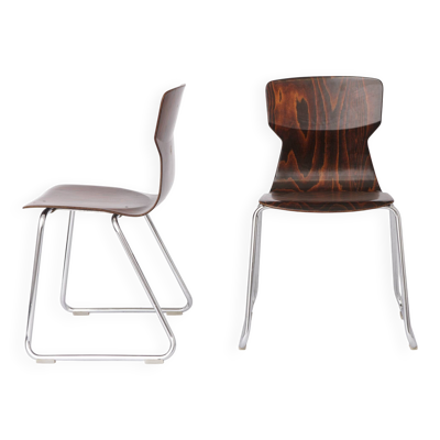 2 de 8 chaises empilables vintage Casala, Allemagne années 1970, contreplaqué et chrome