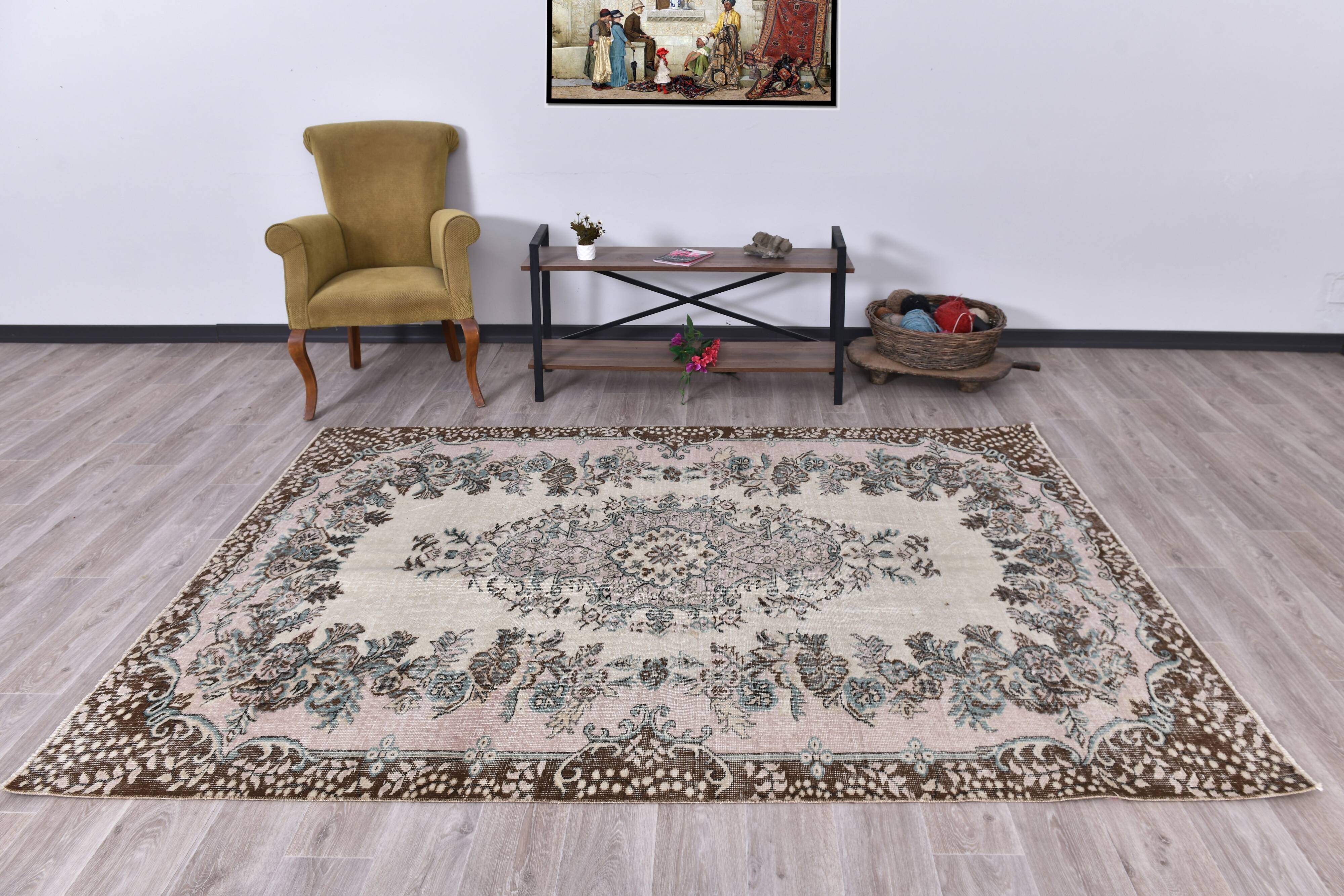 Brown & beige vintage rug 173x253cm