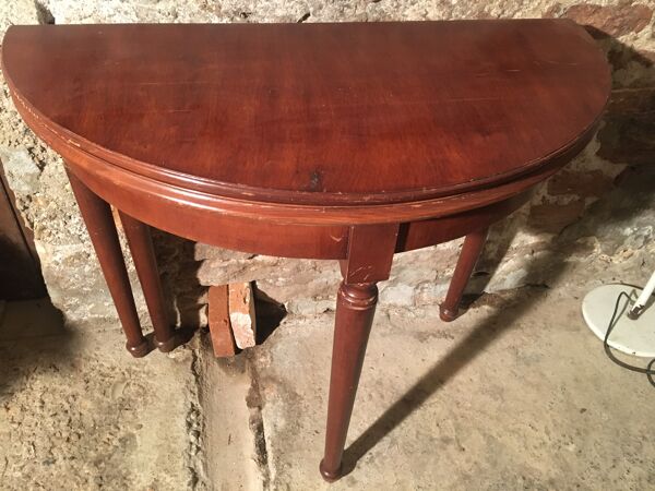 Table de jeu en noyer