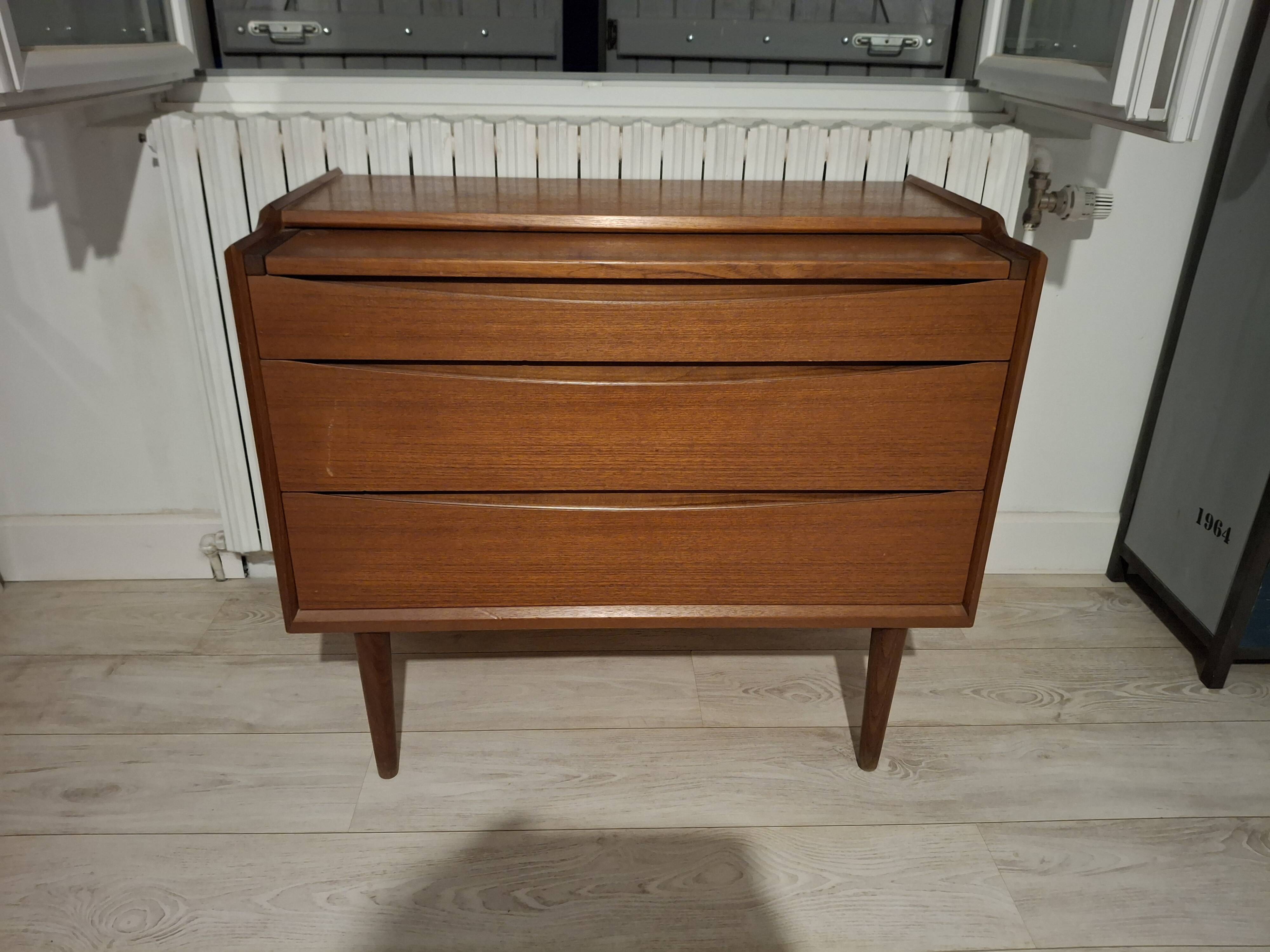Danish dresser/vanity from 1960