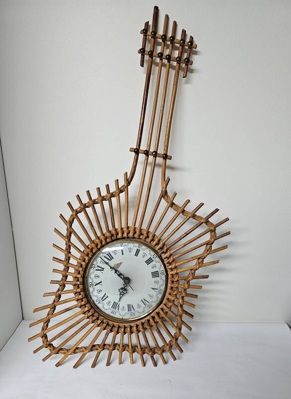 Vintage decorative wall clock Guitar in rattan bohemian style 77 cm - 1970s