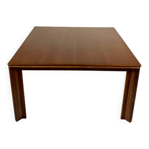 Table à manger par Afra & Tobia