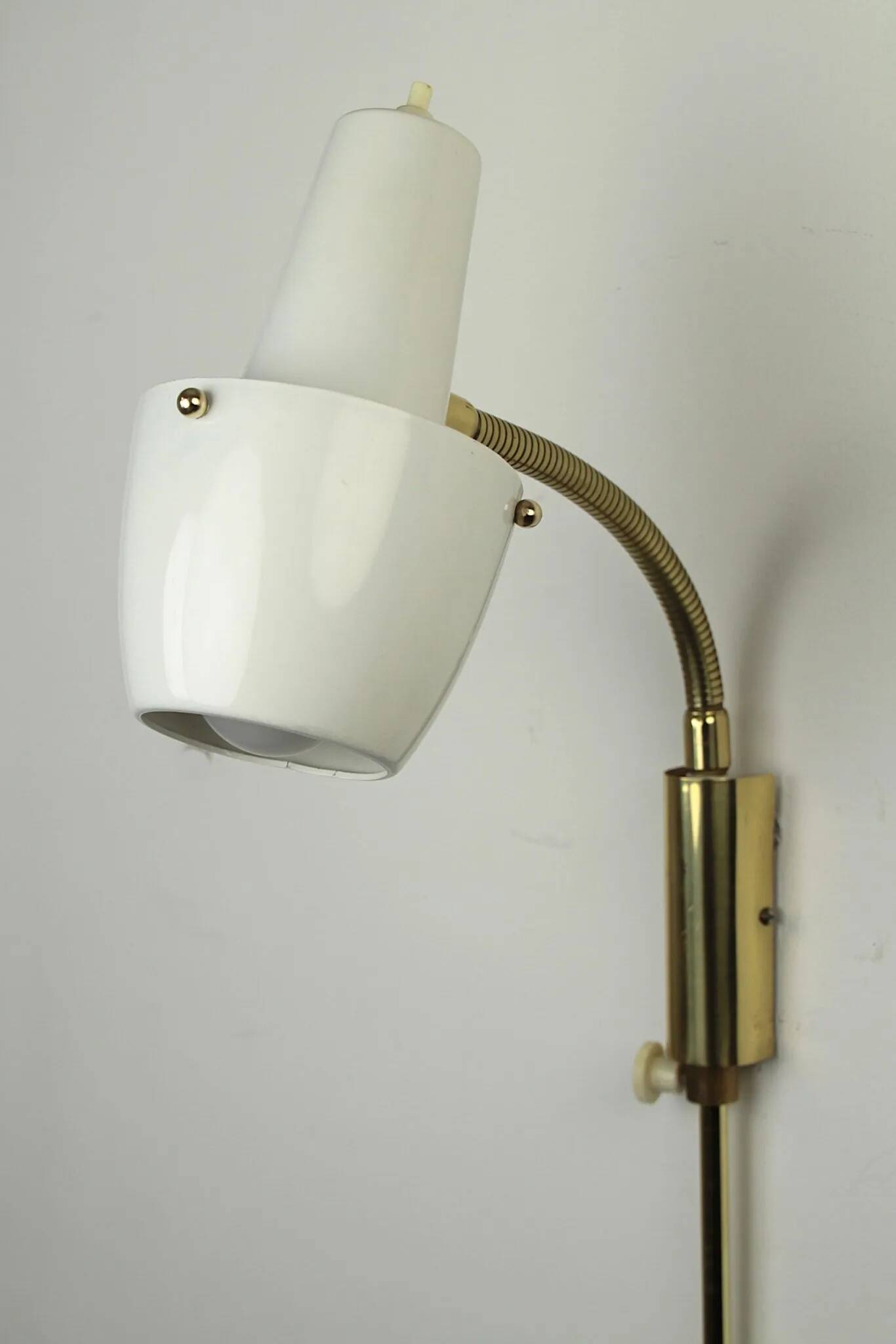 Model V-45 Wall Lamp by Eric Wärnå for EWÅ Armaturfabrik, Värnamo, Sweden — 1960s
