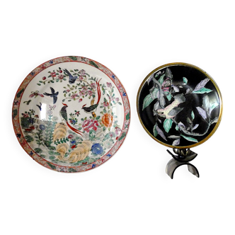 1 assiette porcelaine chine faisans,  pivoines, 1 grande coupe porcelaine chine sertie en laiton