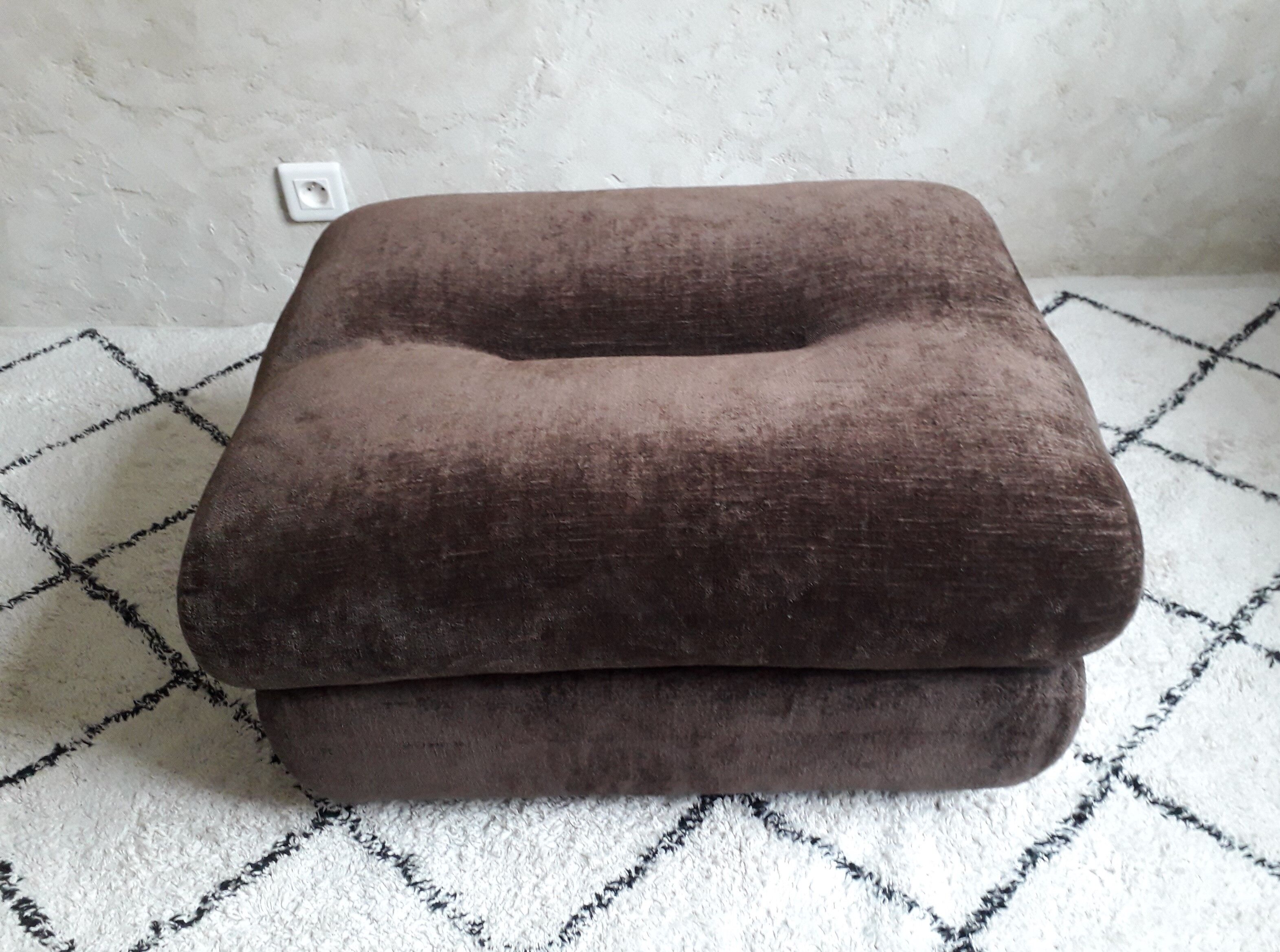 Pouf on wheels Ligne Roset 70s